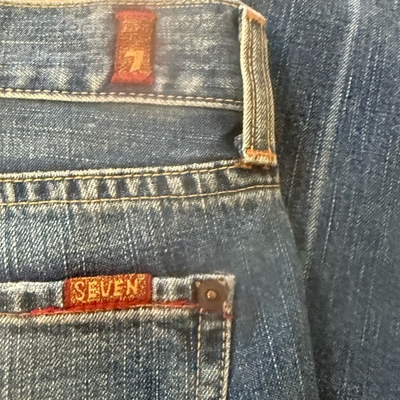 7 For All Mankind size 29 classic EUC MINT Women's Boot Cut Jeans in Faded Blue - Picture 5 of 15